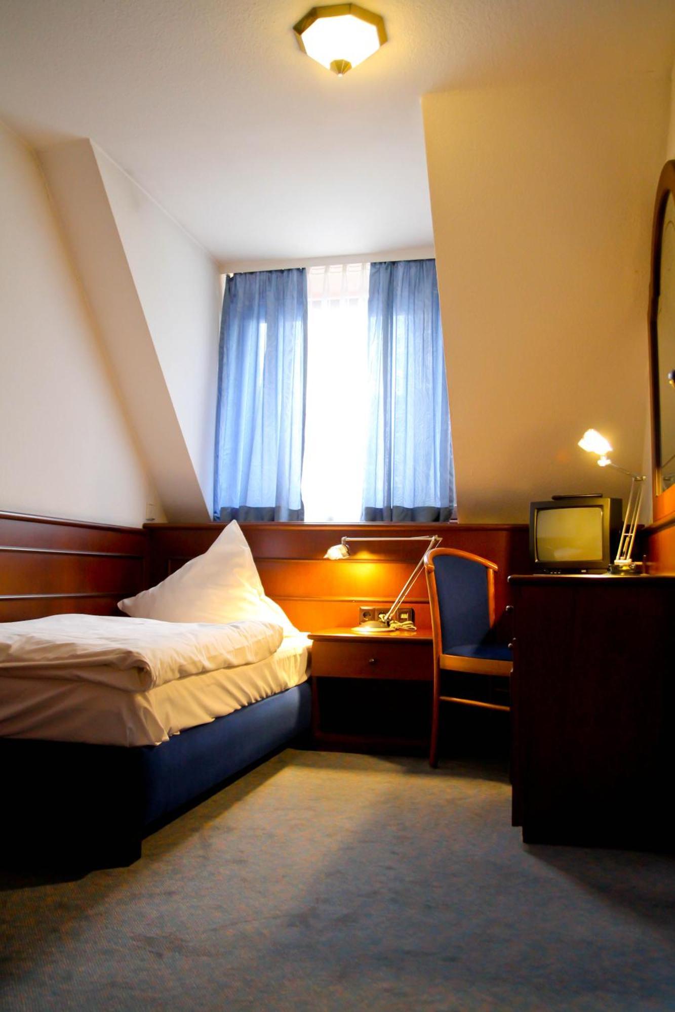 Hotel Garni Italia Бюхль Экстерьер фото